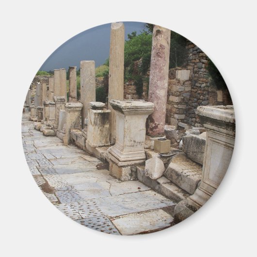 トルコのエフェソスの街の古代ローマの道路 マグネット (正面)