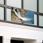 トルコの滝Dudenアンタルヤ 横断幕 (ビルの外側)