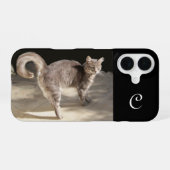 トルコ猫モノグラム iPhone 16ケース (裏面横)
