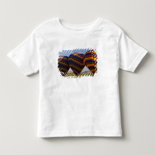 トルコ カッパドキアの中東中央部 2 トドラーTシャツ (正面)