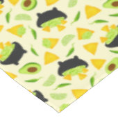 トルティーヤチップスとグアカモールパターン テーブルクロス (アングル)