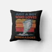 トルネドアートウェザーストームトルナを愛するジャスト・ボーイ クッション (裏面)