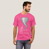 トルネードに向かって走る男のストームチェイシングが面白い Tシャツ (正面フル)