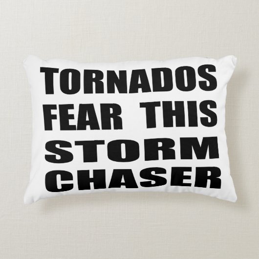 トルネードはこの嵐のチェーサーを恐れています アクセントクッション (正面)
