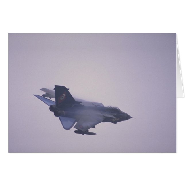 トルネードGRIのRAFの爆撃機 (正面横)