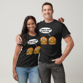 トレイに載ったレタス肉の面白い食べ物  Tシャツ (ユニセックス)