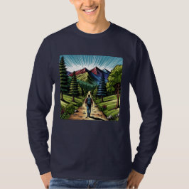 トレイルをハイキングする男性 Tシャツ