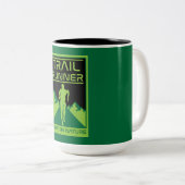 トレイルランナースポーツ自然 ツートーンマグカップ (正面右)