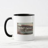 トレイン・ザ・チッペカヌー マグカップ (左)