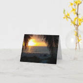トレジャーアイランドでの壮大な夕日 カード (黄色い花)