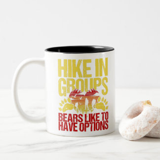 トレッおもしろいカーのヴィンテージハイキングことわざ ツートーンマグカップ