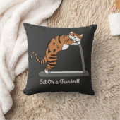 トレッドミルの上の猫 クッション (ブランケット)