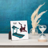 トレッドミル&スピニング自転車の漫画イラストレーション フォトプラーク (インサイチュ)
