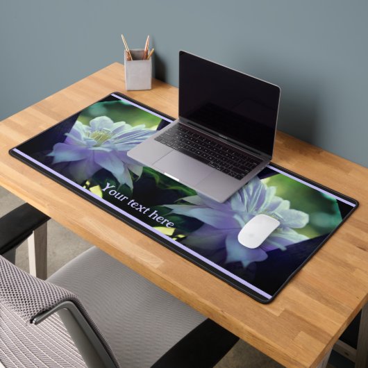 トレリスのラベンダークレマチスパーソナライズされた花 デスクマット (オフィス2)