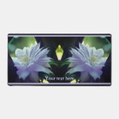 トレリスのラベンダークレマチスパーソナライズされた花 デスクマット (正面)