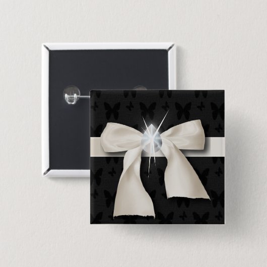 トレンディなガーシックなダイヤモンドホワイトボウ 缶バッジ (正面&裏面)