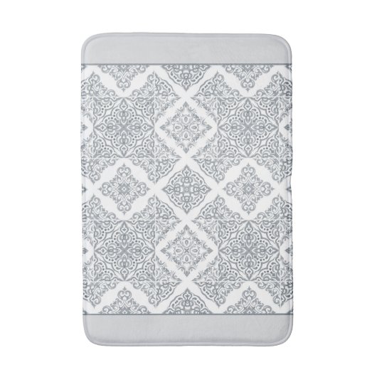 トレンディーのグレーと白スペインののタイルのパターン バスマット (正面縦)