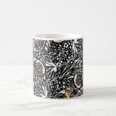 トレンディーの手描き蝶が混飛んでいるじり合う コーヒーマグカップ (中央)