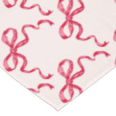 トレンディーの赤いリボン弓 テーブルクロス (アングル)