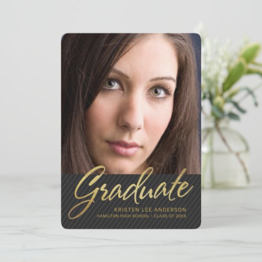 トレンディーの2019年の卒業によって複雑にされるストライプな写真 招待状 (スタンド正面)