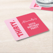 トレンディーはっきりしたピンクと赤ガーリー30歳の誕生日 スクエアペーパーコースター (アングル)