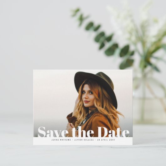 トレンディーはっきりした写真の卒業式の日付 ポストカード (スタンド正面)