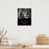 トレンディーやる気を起こさせるリーダーシップライオンブラック&ホワイト ポスター (キッチン)