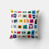 トレンディーアルファベット正方形タイル クッション (裏面)