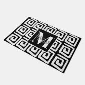 トレンディーエレガント白黒モノグラム・ギリシャ鍵 ドアマット (アングル)