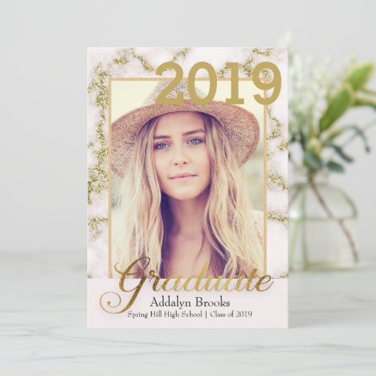 トレンディーエレガント金ゴールド白大理石の写真卒業 招待状 (スタンド正面)