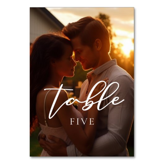 トレンディーカップル写真ホワイトスクリプトオーバーレイ結婚ズ テーブルナンバー (裏面)