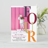 トレンディーカラフルガールフォー誕生日写真 招待状 (スタンド正面)