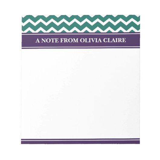 トレンディーグリーンシェブロンパープル名前をカスタムする ノートパッド (正面)