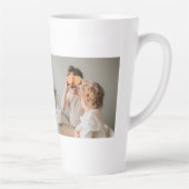 トレンディーコラージュ写真&私たちは愛あなたパパのギフト カフェラテマグ (右)