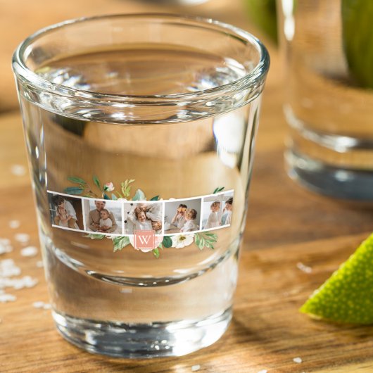 トレンディーコラージュ家族の写真と花ギフト ショットグラス