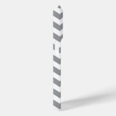 トレンディーシェブロンパターン(名前あり) – ピンクグレー Case-Mate iPhoneケース (裏面 / 右)