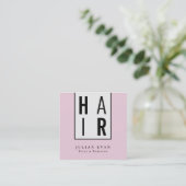 トレンディーシックなブラック&ピンクヘアドレッサー スクエア名刺 (スタンド正面)