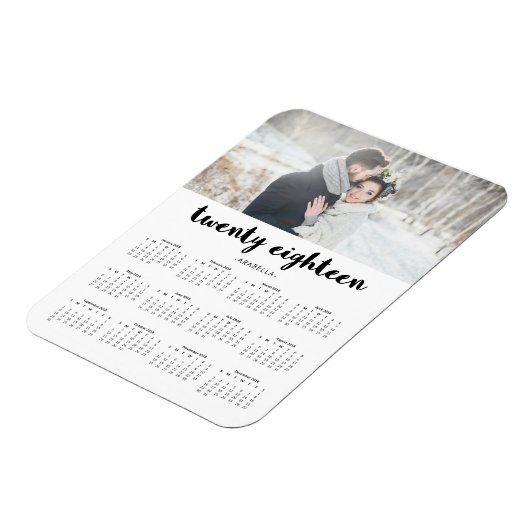 トレンディーシンプルタイポグラフィ2018フォトカレンダー マグネット (左側)