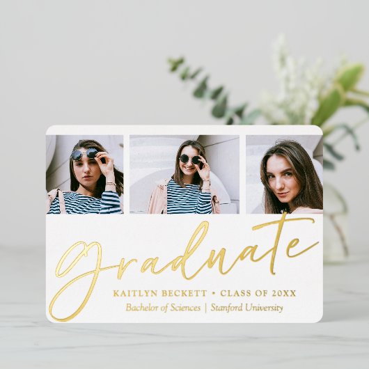 トレンディースクリプトのミニマル3写真卒業実在 箔招待状 (立ち正面)