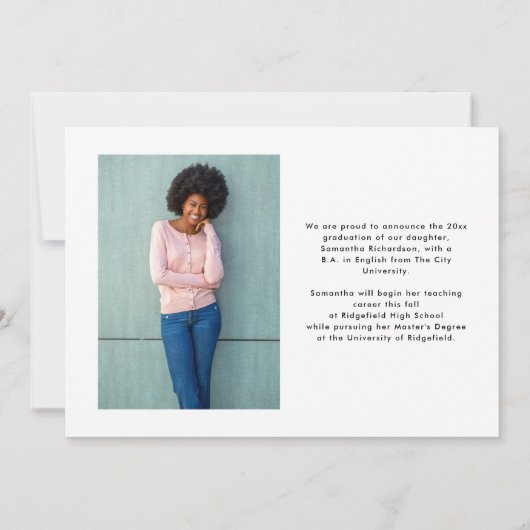 トレンディースクリプトオーバーレイ | 2つの写真の卒業 案内状 (裏面)