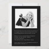 トレンディースクリプトホワイトオーバーレイ2枚の写真卒業 案内状 (裏面)