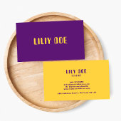 トレンディースタイリッシュパープル&イエローマスタードタイポグラフィ 名刺