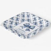 トレンディースタイリッシュブルーフローラボウズ卒業パーティー ペーパープレート (傾斜あり)