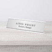トレンディースタイリッシュミニマモダンリストのシルバーグレー デスクネームプレート (正面)