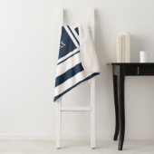 トレンディースタイリッシュモノグラムネイビーブルーホワイトストライプ シェルパブランケット (インサイチュ)