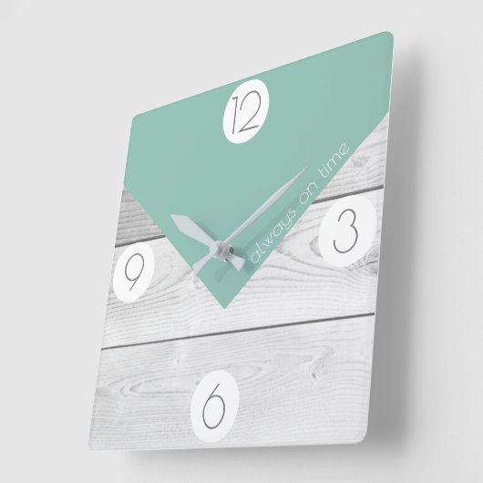 トレンディーセージグリーン&ホワイトウッドプリント スクエア壁時計 (傾斜)