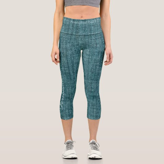 トレンディーティール（緑がかった色）テクスチャデニム：ロゴと文字のパーソナライズ カプリレギンス (正面)