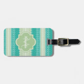 トレンディーティール（緑がかった色）ネオミントグリーンニットの柄と名前 ラゲッジタグ (正面横)
