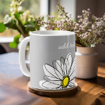 トレンディーデイジー(灰色と黄色) コーヒーマグカップ<br><div class="desc">禅とヒバお洒落スターの芸術作品。名前、モノグラムまたは他の文字を追加でカスタムきる。変更をもし行うには、アクリックートをのまわりにボタンに移す必要カスタマイズがある。</div>