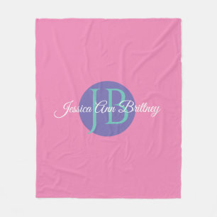 トレンディーデザインパーソナライズkidの名前&モノグラム フリースブランケット
